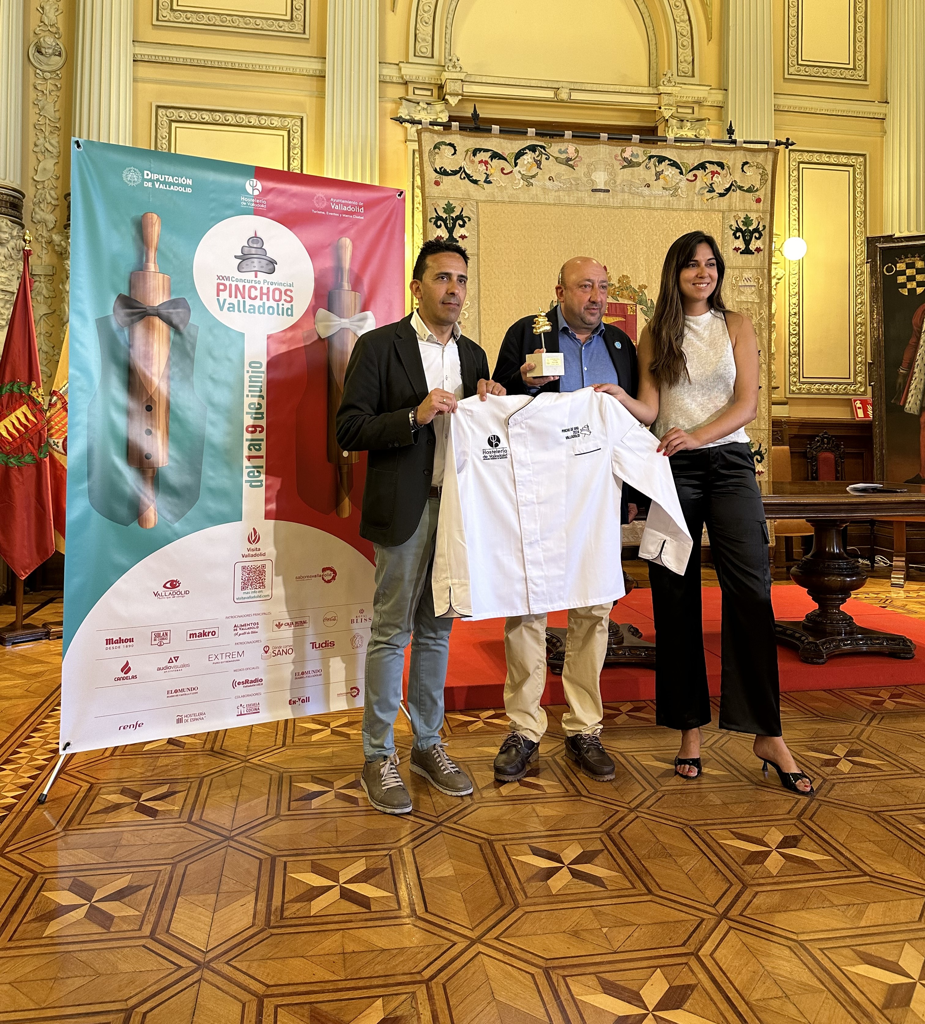 Concejala de Turismo, Eventos y Marca Ciudad, Moisés Santana diputado de Promoción Agroalimentaria y Consumo y de la Diputación de Valladolid y presidente de la Asociación de Hostelería de Valladolid, Jaime Fernández.