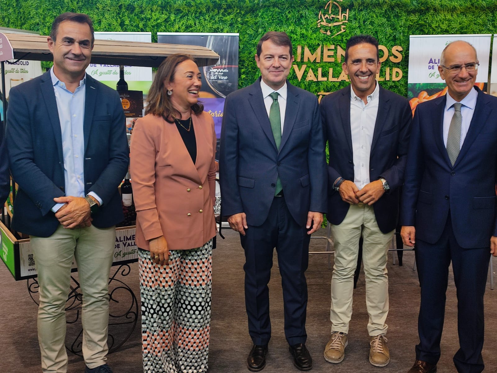 Representantes de las instituciones regionales en la presentación.